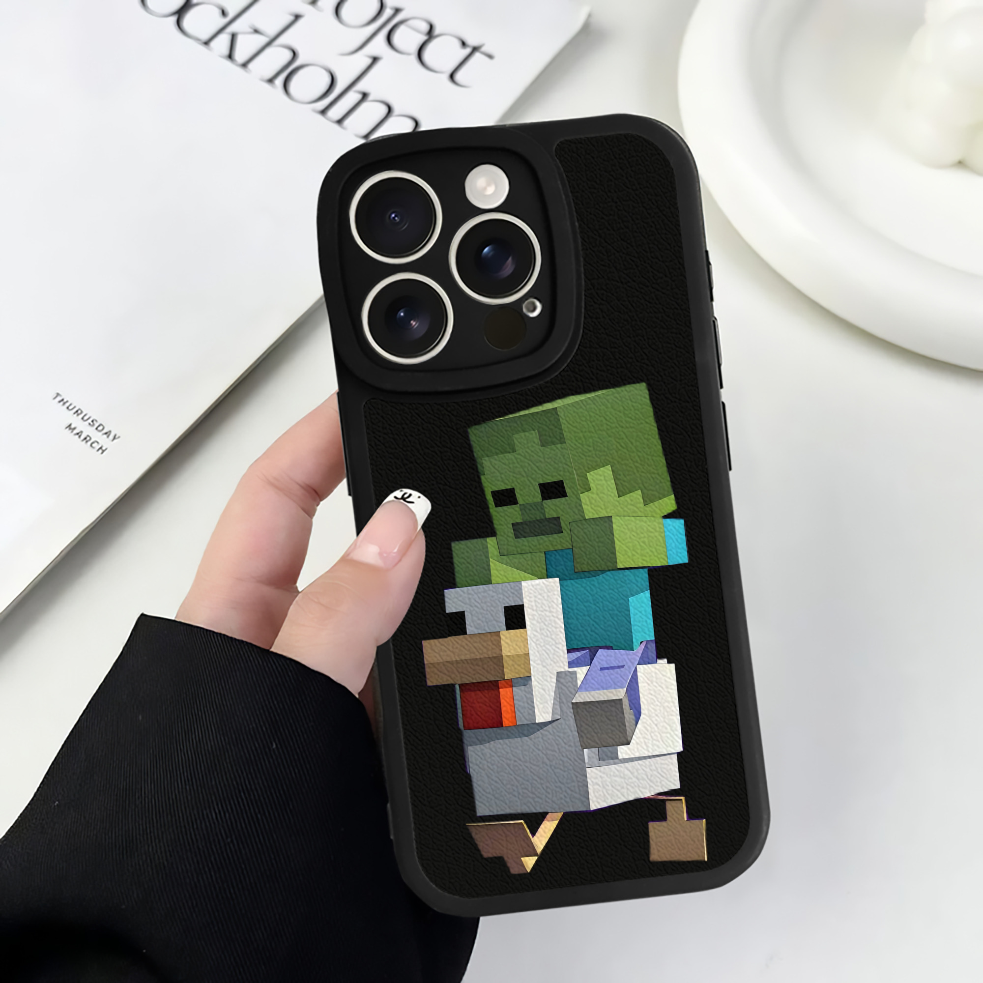 （画像用） マインクラフト ブロックの世界 Minecraft MC Block world 【iPhone 16シリーズ対応】シリコンスマホケース（レザー調） 材質：シリコン